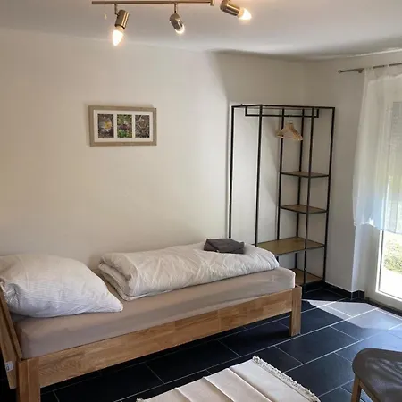 Ferienapartment Doerfles-esbach *