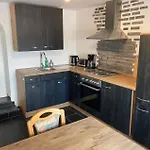 Ferienapartment Doerfles-esbach דירה *